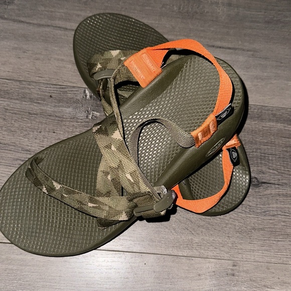 Chaco x Howler Bros Collab Green and Orange Camo 10 - Picture 8 of 10